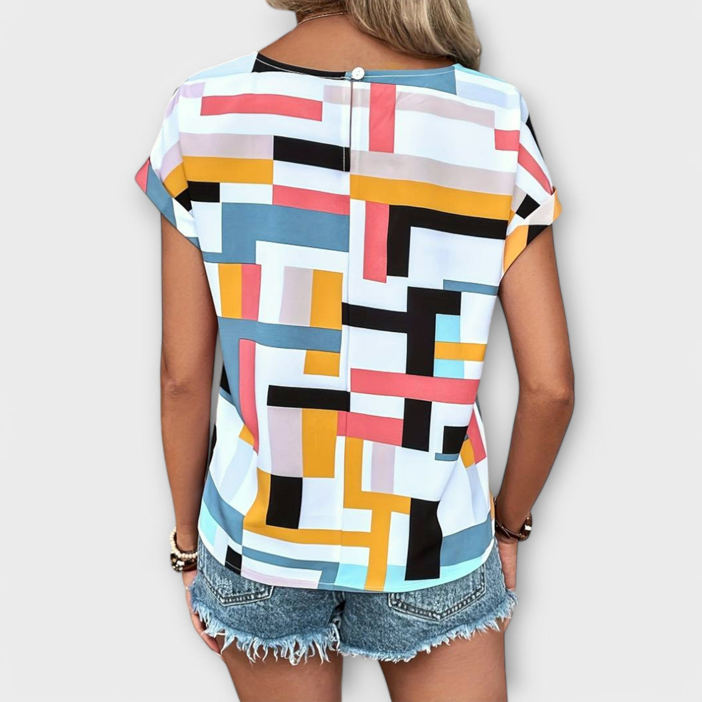 Chloe – Blouse élégante à manches courtes